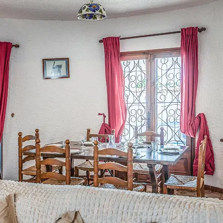 3 Bedroom Awesome In Miami Platja Holiday home Miami Playa