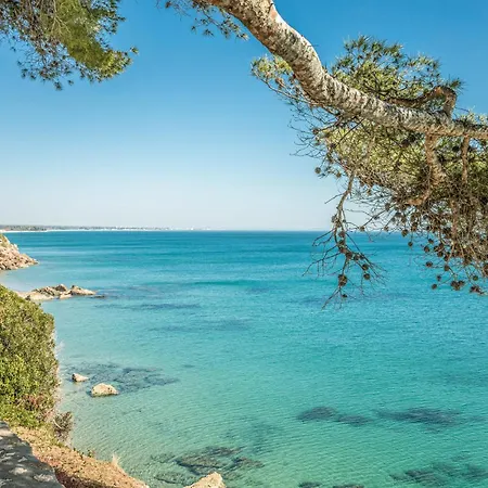 3 Bedroom Awesome In Miami Platja Holiday home Miami Playa